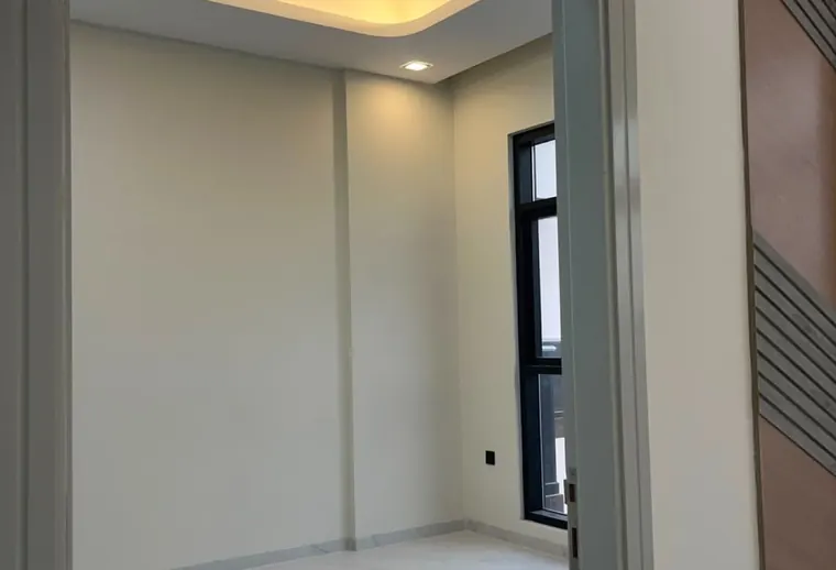 1 BED UNFURNISHED | NEGOTIABLE | WITH BALCONY