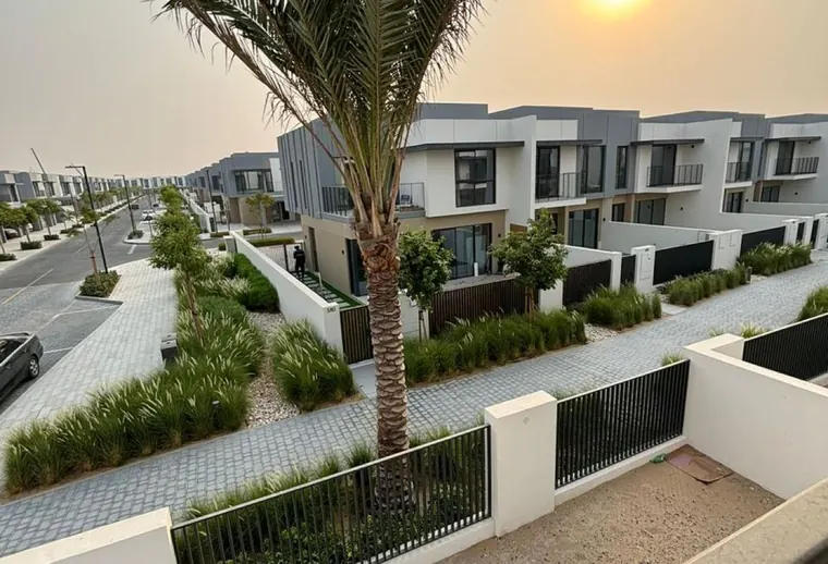 End Corner | On Pool & Park | Vastu