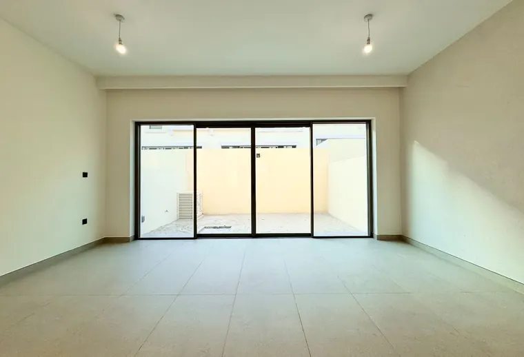 Keys in Hand | Ready to move in