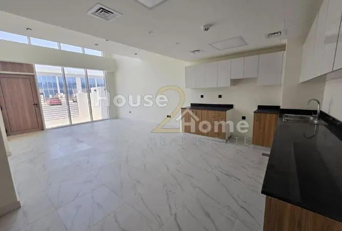 Loft Living | Rented | High ROI | Genuine resale photo 3