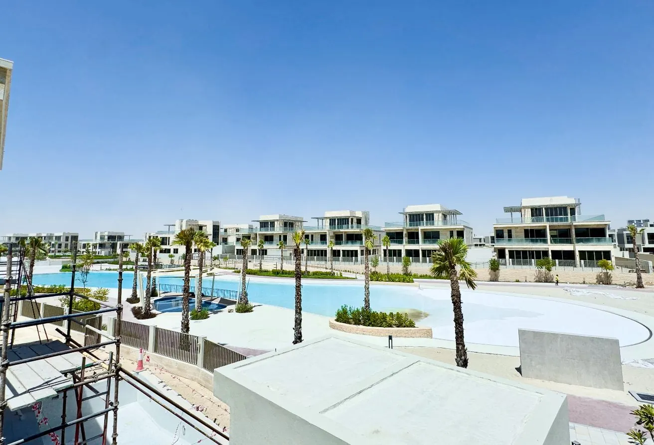 Vastu Unit | Lagoon Access | Prime Location photo 1